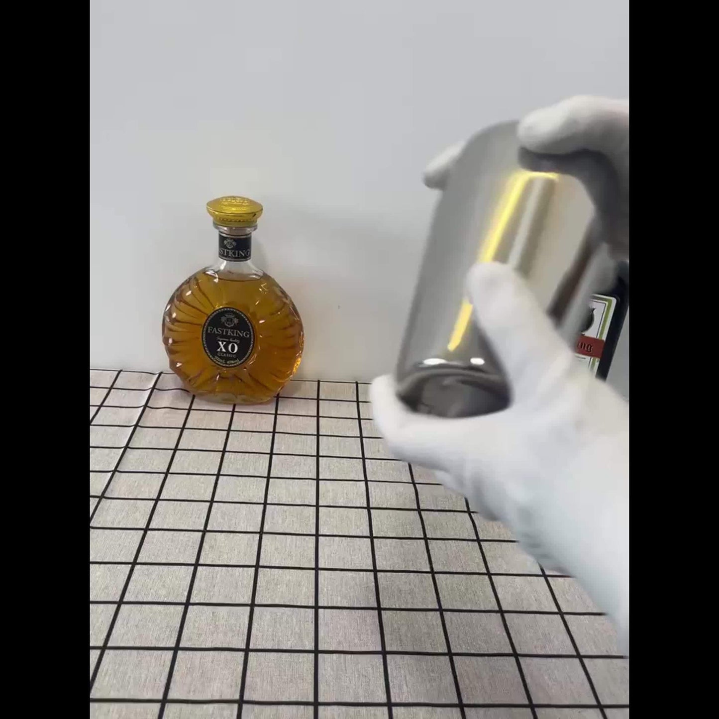 5pcs, Cocktail Shaker Set, Including 750ml/25.4oz Stainless Steel Cocktail Shaker, Bar Spoon, Double Jigger And Pour Spouts, Bar Accessories, For Bar, Pub, Club Use