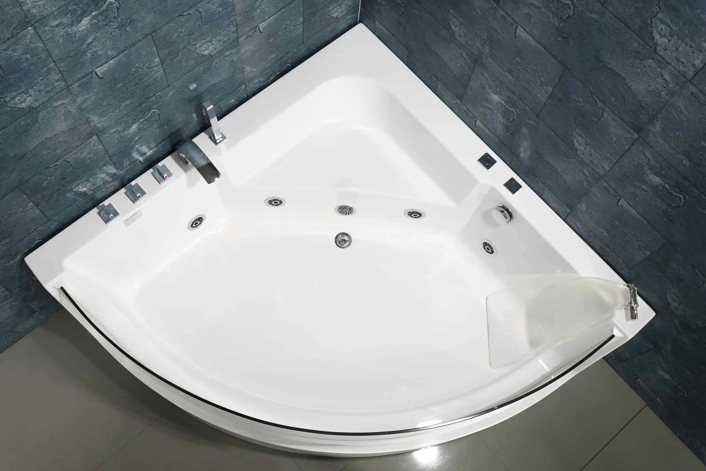 Acrylic Material Spa Bathtub Bathroom Natural For Elder People Jacuzzier Function 74 Jets Massage White Modern Corner Bathtub
