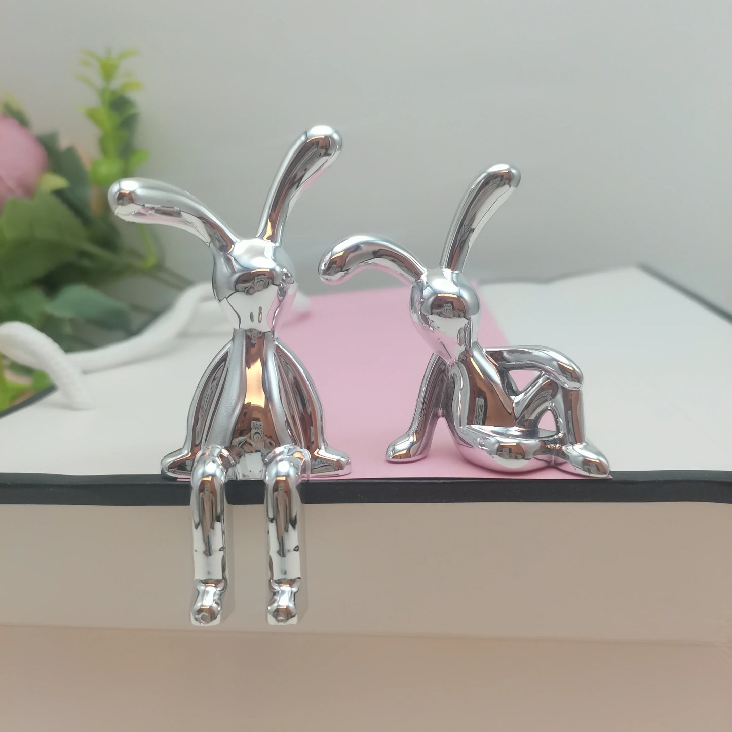 Car Interior Decoration Cartoon Animal Center Console Decoration Personality Room Dining Table Desk Decoration Car Ornaments
