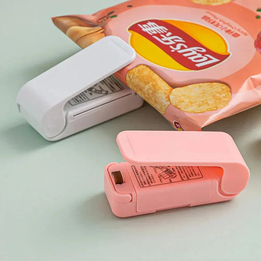 Mini sealer packaging insulated plastic food bag sealing portable snack packaging kitchen tools