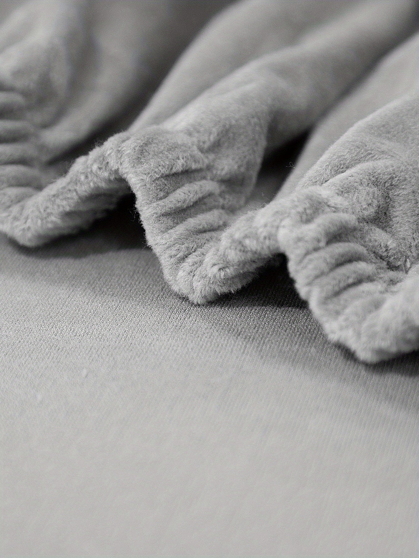 1pc Premium Thickened Sofa Slipcover - Waterproof Furniture Protector for Bedroom, Office, Living Room Home Decor - Stain-Resistant, Easy to Clean, Durable Couch Cover with Soft Brushed Fabric